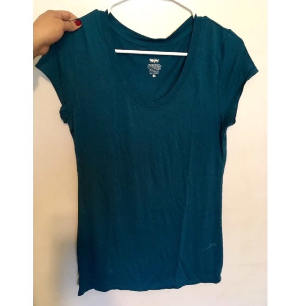 Teal short sleeve shirt